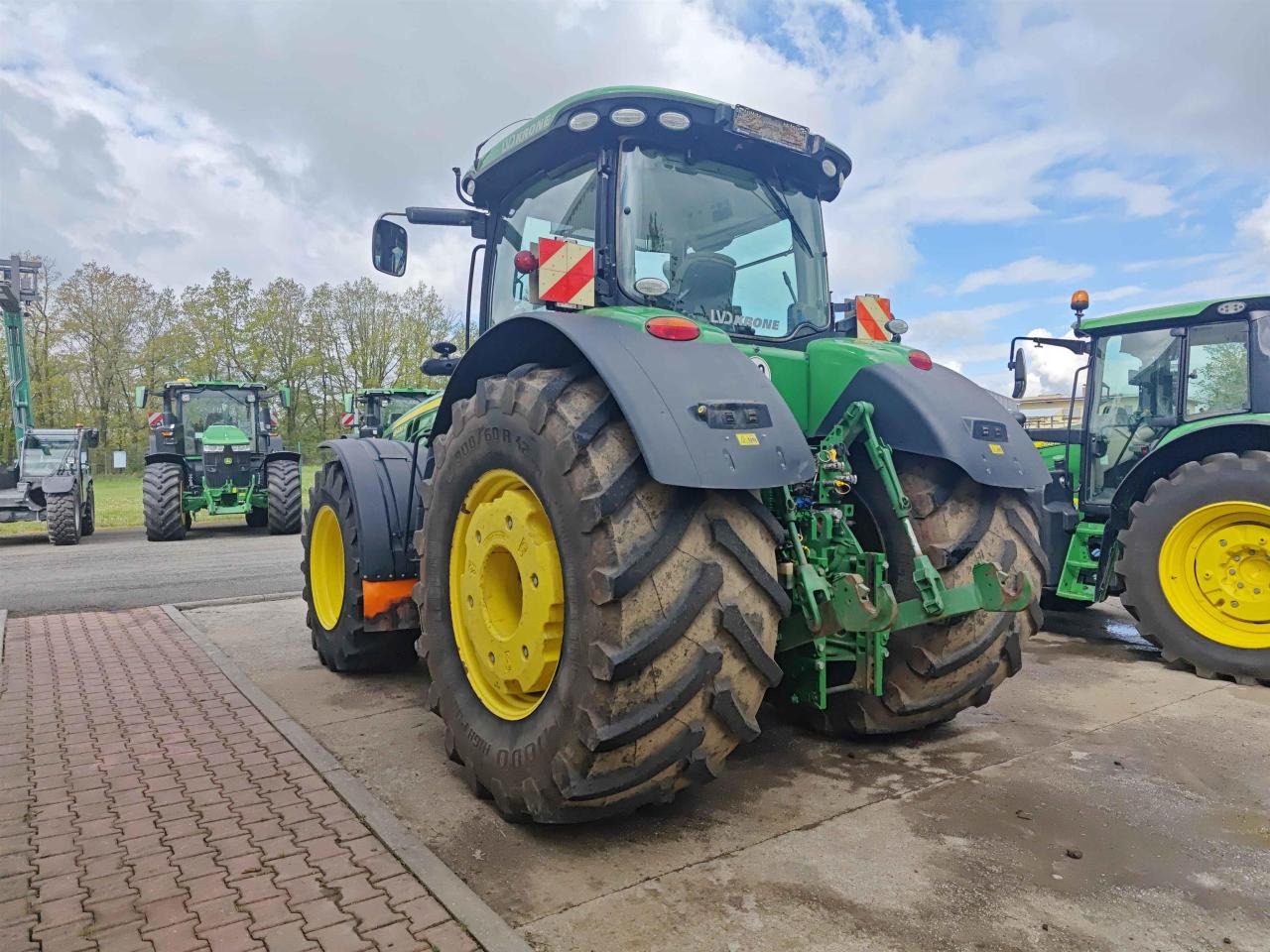 John Deere 8400R - جرار: صور 5 John Deere 8400R - جرار: صور 5