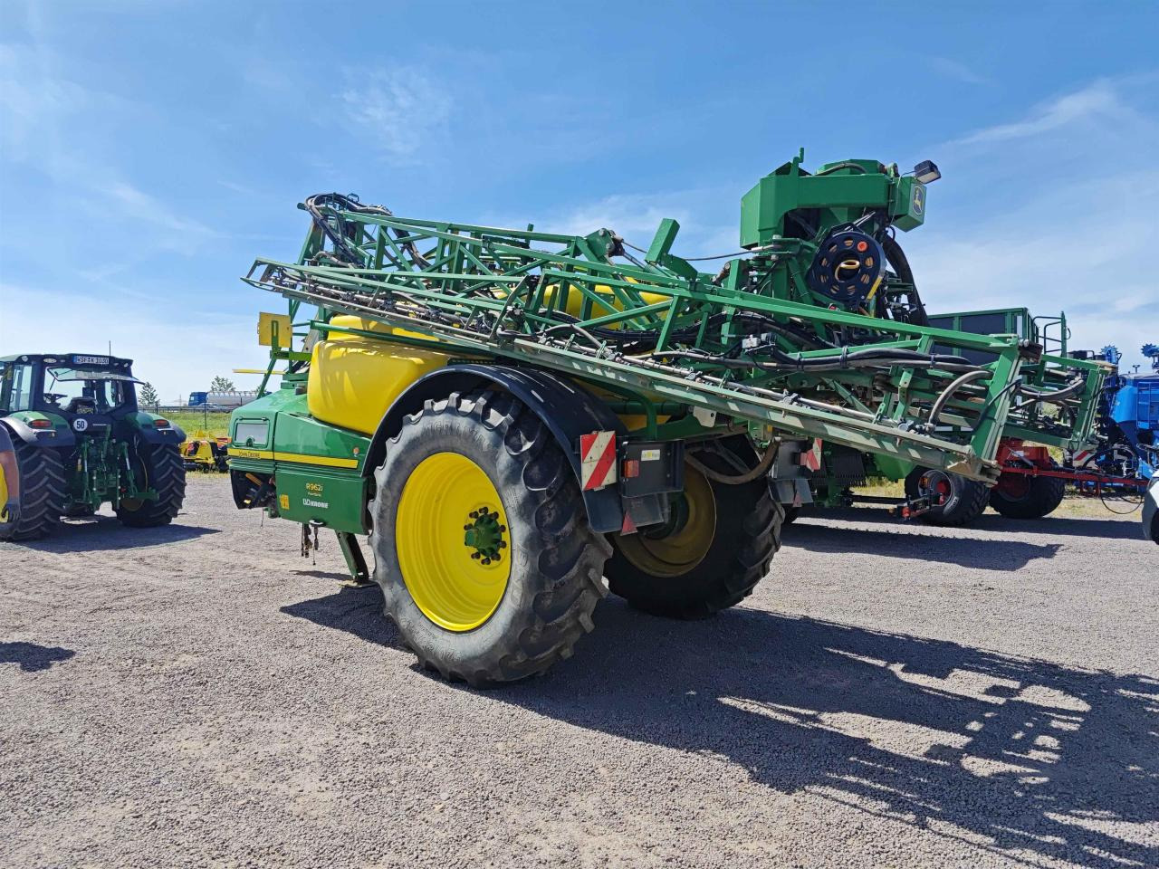 John Deere R962i - آلة الرش المقطورة: صور 4 John Deere R962i - آلة الرش المقطورة: صور 4