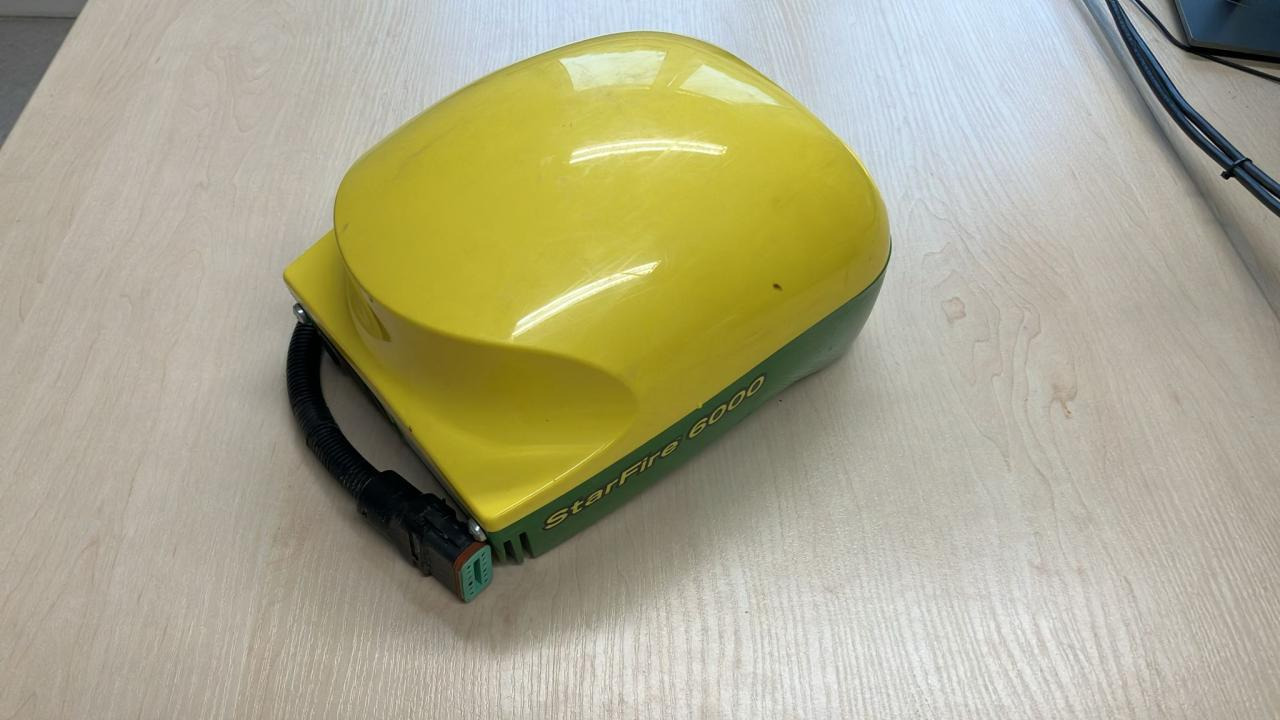 John Deere SF6000 - نظم الملاحة - الآلات والماكينات الزراعية: صور 1 John Deere SF6000 - نظم الملاحة - الآلات والماكينات الزراعية: صور 1