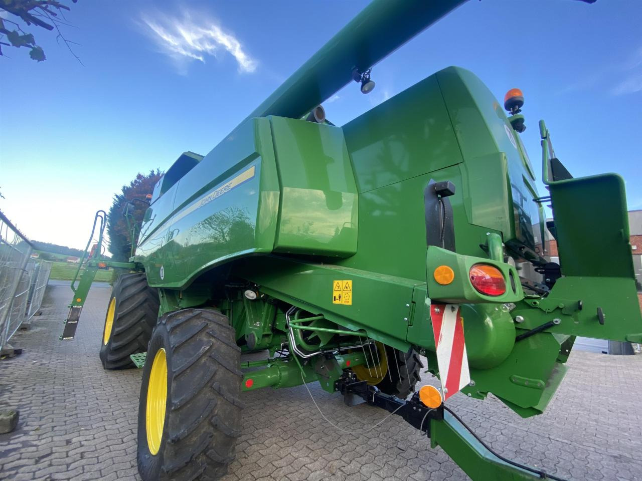 John Deere T550 - حصادة شاملة: صور 4 John Deere T550 - حصادة شاملة: صور 4