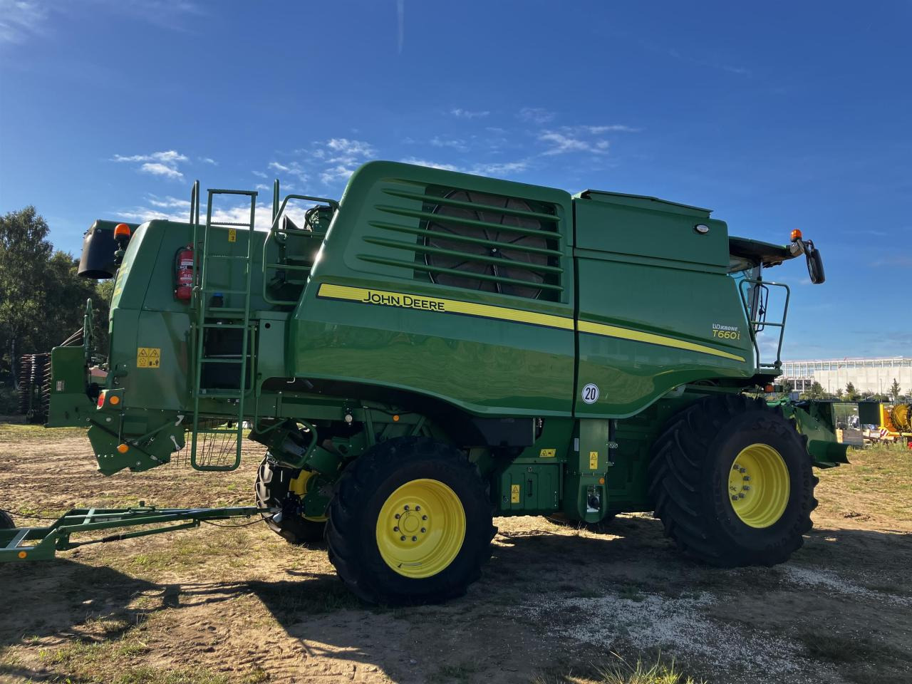 John Deere T660i - حصادة شاملة: صور 2 John Deere T660i - حصادة شاملة: صور 2