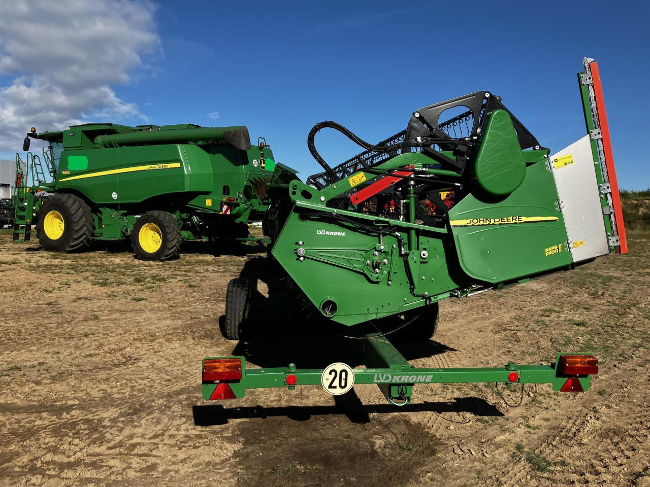 John Deere T660i - حصادة شاملة: صور 5 John Deere T660i - حصادة شاملة: صور 5