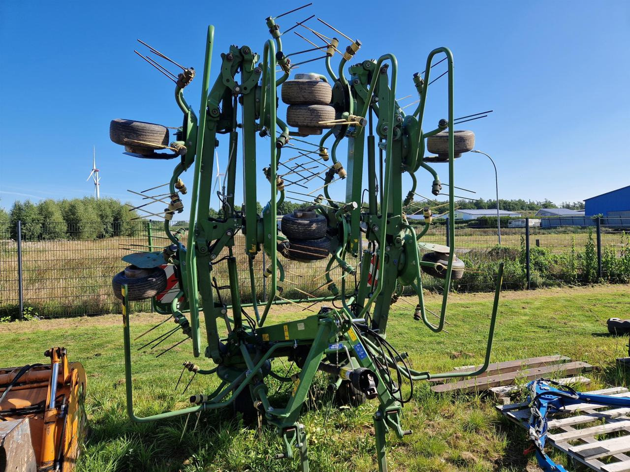 Krone KW 11.22 - لمّامَة القش: صور 1 Krone KW 11.22 - لمّامَة القش: صور 1