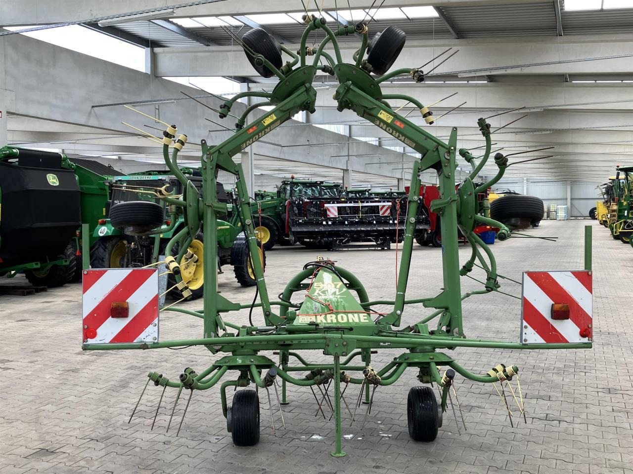Krone KW 7.70/6x7 - لمّامَة القش: صور 5 Krone KW 7.70/6x7 - لمّامَة القش: صور 5
