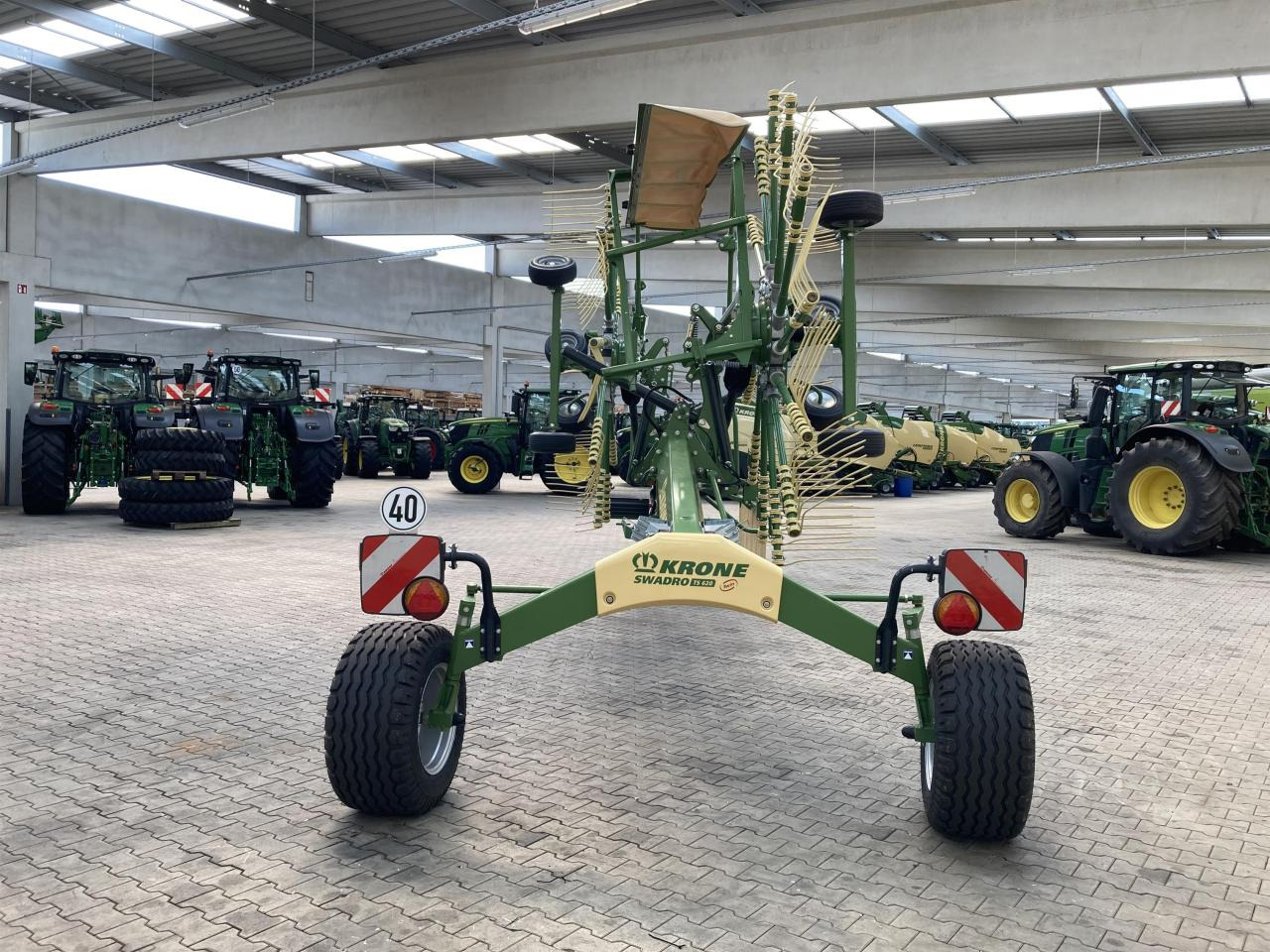 Krone Swadro TS 620 Twin - لمّامَة القش: صور 4 Krone Swadro TS 620 Twin - لمّامَة القش: صور 4