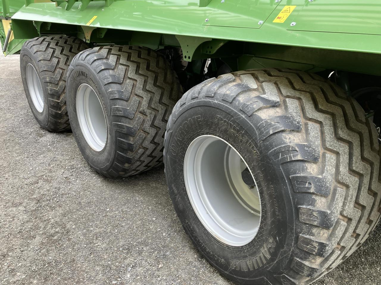 Krone TX 560 D - مقطورات الاعلاف: صور 3 Krone TX 560 D - مقطورات الاعلاف: صور 3