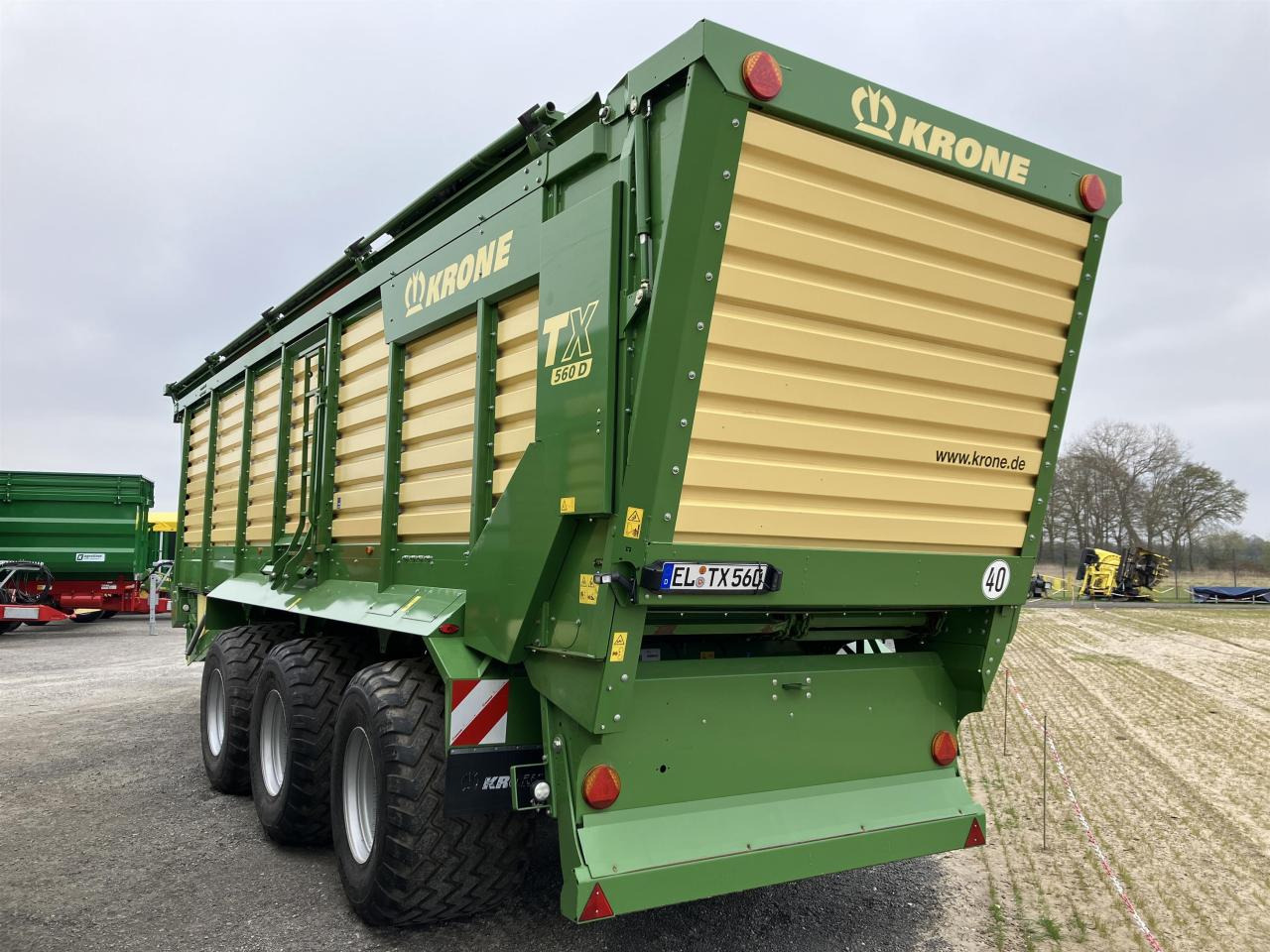Krone TX 560 D - مقطورات الاعلاف: صور 4 Krone TX 560 D - مقطورات الاعلاف: صور 4