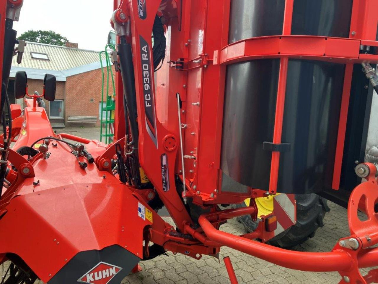 جزازة Kuhn FC9330 RA: صور 16