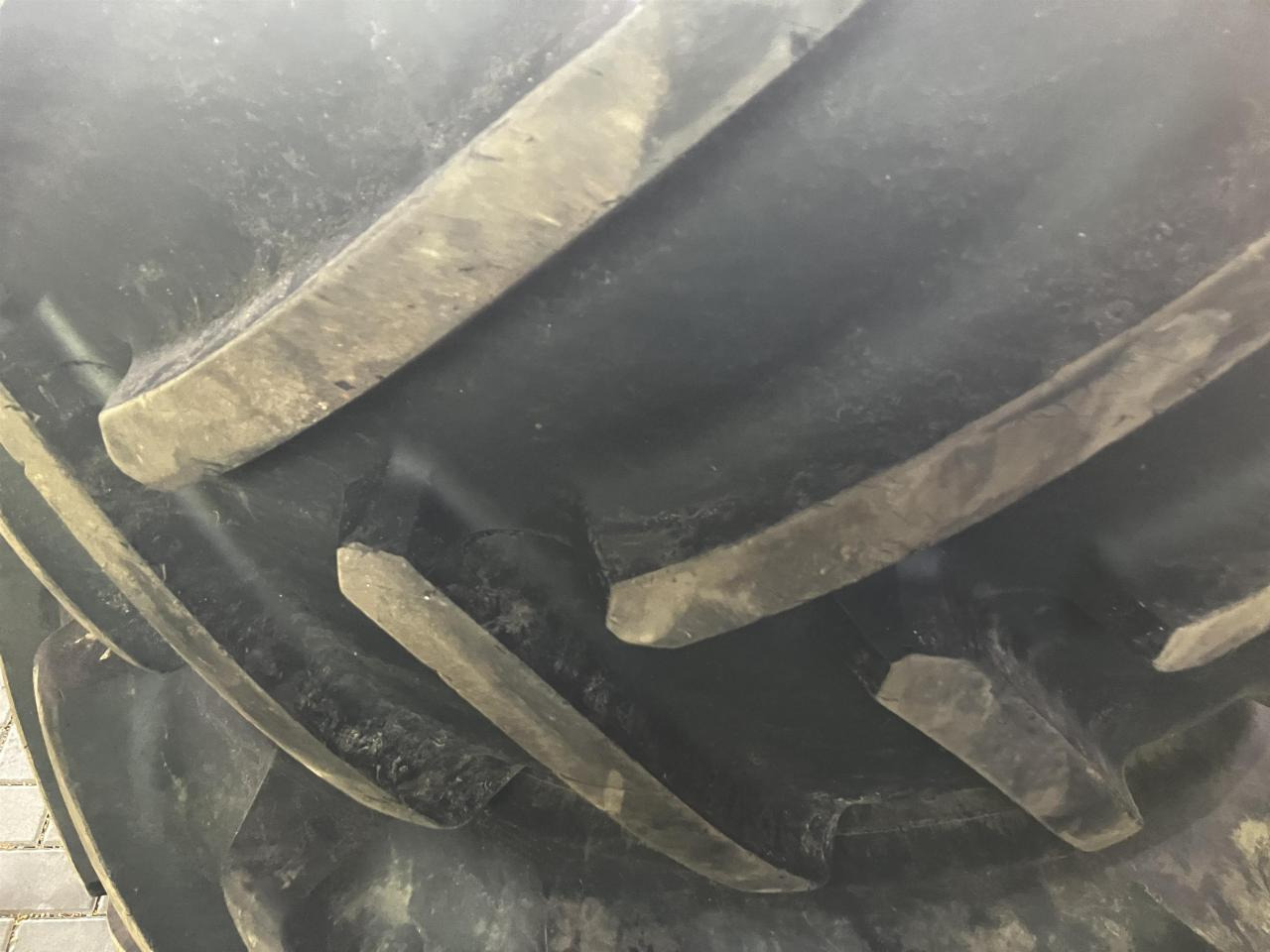 Michelin 600/70R30 - الإطارات - الآلات والماكينات الزراعية: صور 4 Michelin 600/70R30 - الإطارات - الآلات والماكينات الزراعية: صور 4