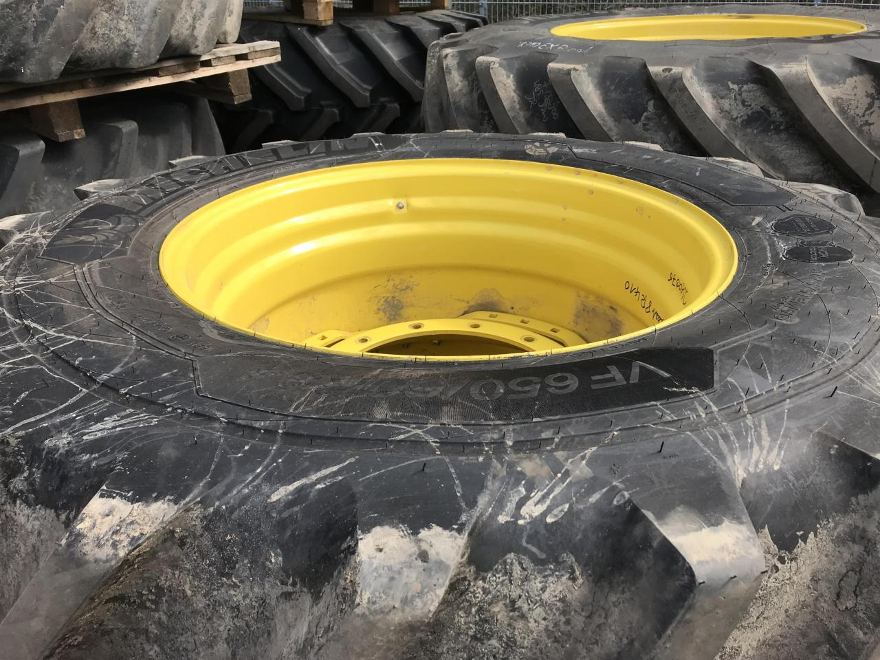Michelin 650/60R34 - الإطارات - الآلات والماكينات الزراعية: صور 4 Michelin 650/60R34 - الإطارات - الآلات والماكينات الزراعية: صور 4