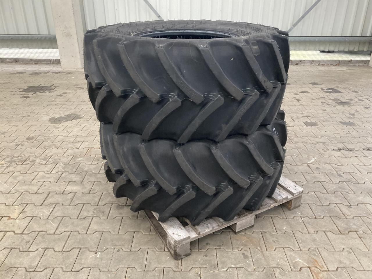 Mitas 540/65R24 - الإطارات - الآلات والماكينات الزراعية: صور 1 Mitas 540/65R24 - الإطارات - الآلات والماكينات الزراعية: صور 1
