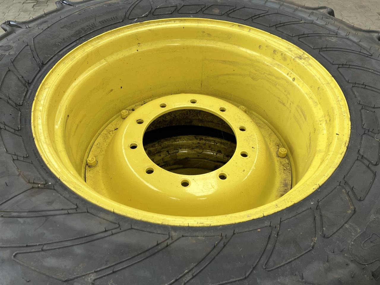 Mitas 540/65R28 - الإطارات - الآلات والماكينات الزراعية: صور 5 Mitas 540/65R28 - الإطارات - الآلات والماكينات الزراعية: صور 5