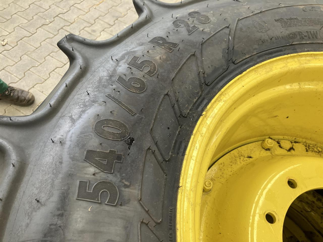 Mitas 540/65R28 - الإطارات - الآلات والماكينات الزراعية: صور 3 Mitas 540/65R28 - الإطارات - الآلات والماكينات الزراعية: صور 3