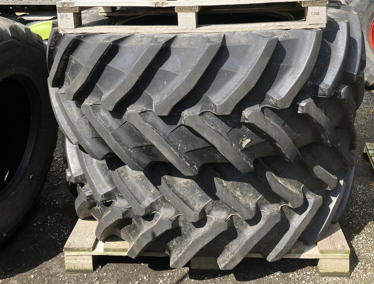 Trelleborg 600/65R38 - الإطارات - الآلات والماكينات الزراعية: صور 1 Trelleborg 600/65R38 - الإطارات - الآلات والماكينات الزراعية: صور 1