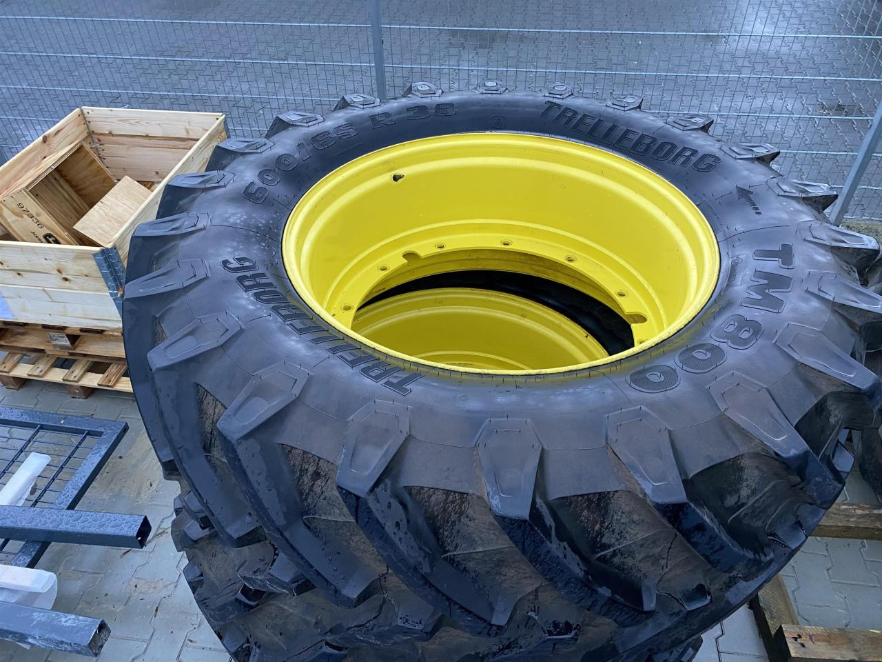 Trelleborg 600/65R38 - الإطارات - الآلات والماكينات الزراعية: صور 1 Trelleborg 600/65R38 - الإطارات - الآلات والماكينات الزراعية: صور 1
