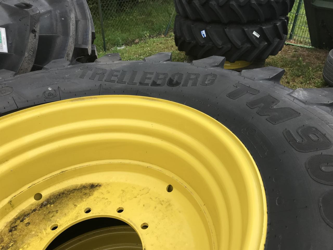 Trelleborg 600/70R30 - الإطارات - الآلات والماكينات الزراعية: صور 2 Trelleborg 600/70R30 - الإطارات - الآلات والماكينات الزراعية: صور 2