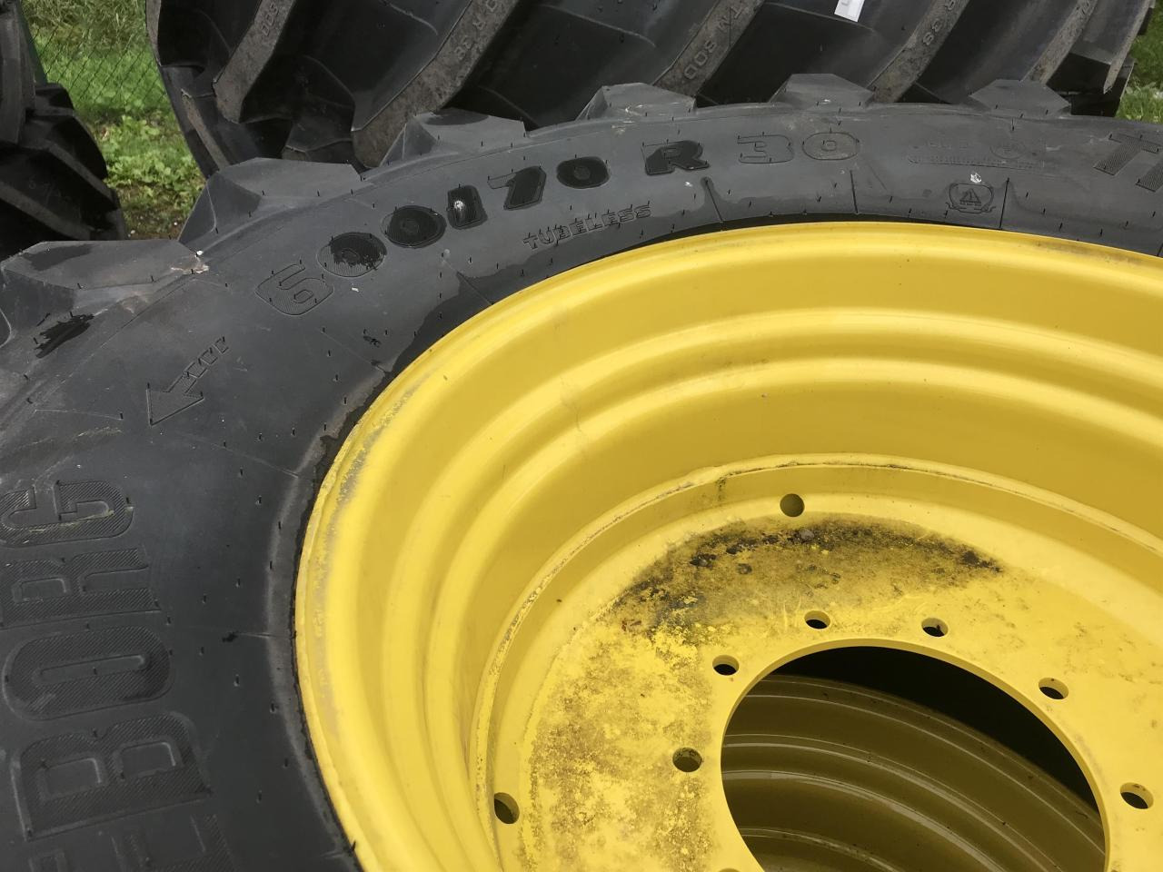 Trelleborg 600/70R30 - الإطارات - الآلات والماكينات الزراعية: صور 4 Trelleborg 600/70R30 - الإطارات - الآلات والماكينات الزراعية: صور 4