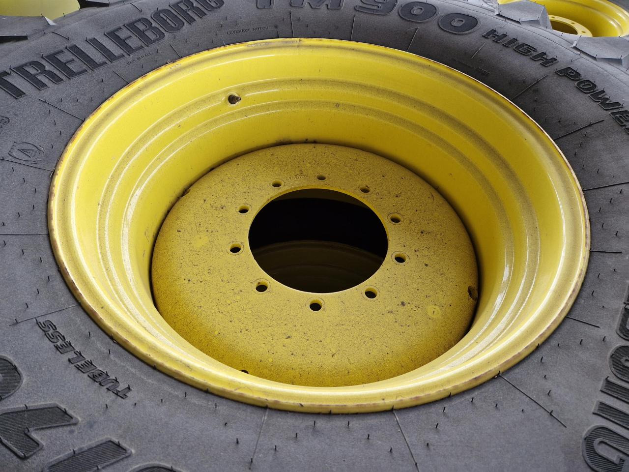 Trelleborg 600/70R30 - الإطارات - الآلات والماكينات الزراعية: صور 4 Trelleborg 600/70R30 - الإطارات - الآلات والماكينات الزراعية: صور 4