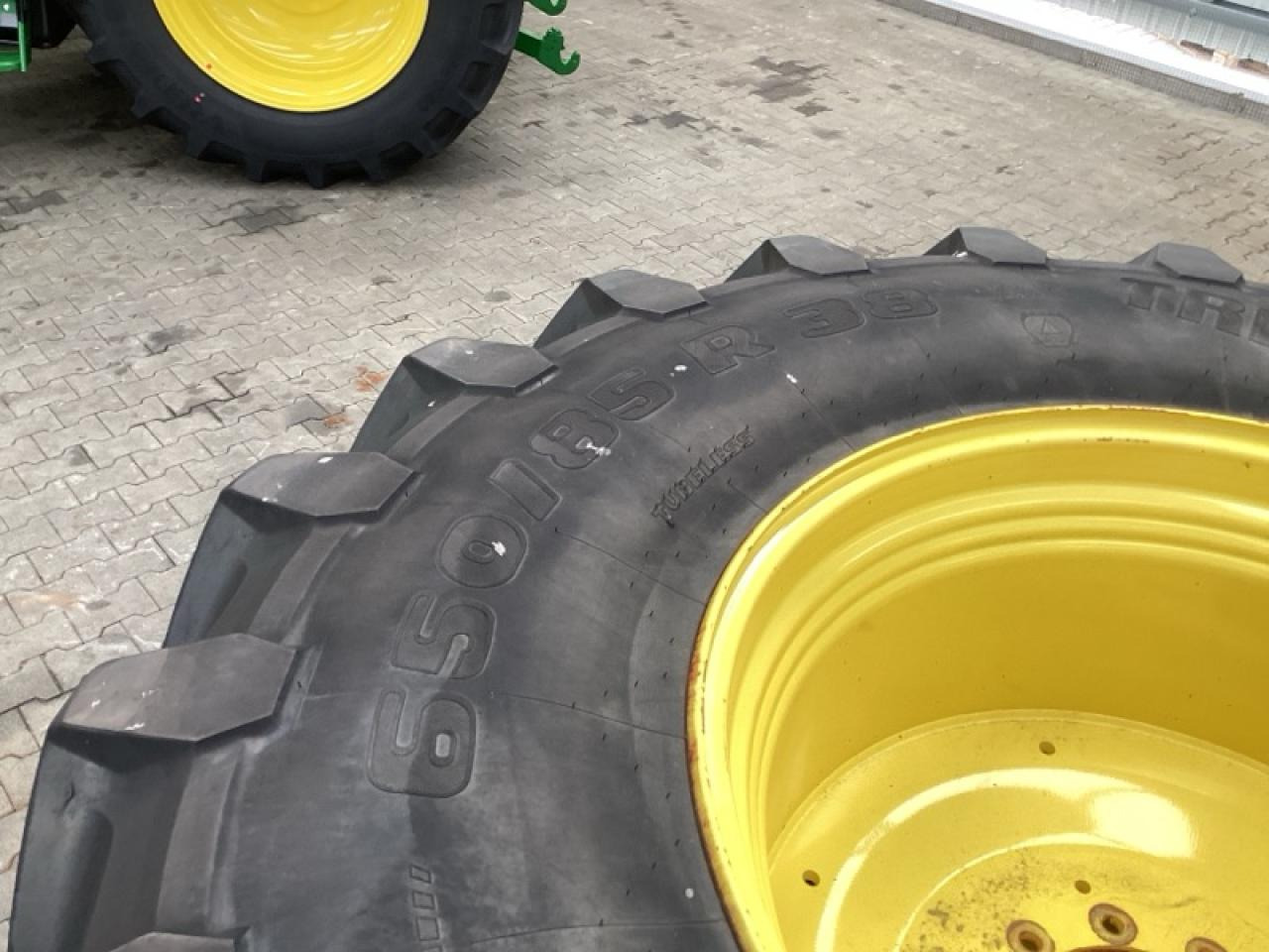 Trelleborg 650/85R38 - الإطارات - الآلات والماكينات الزراعية: صور 2 Trelleborg 650/85R38 - الإطارات - الآلات والماكينات الزراعية: صور 2