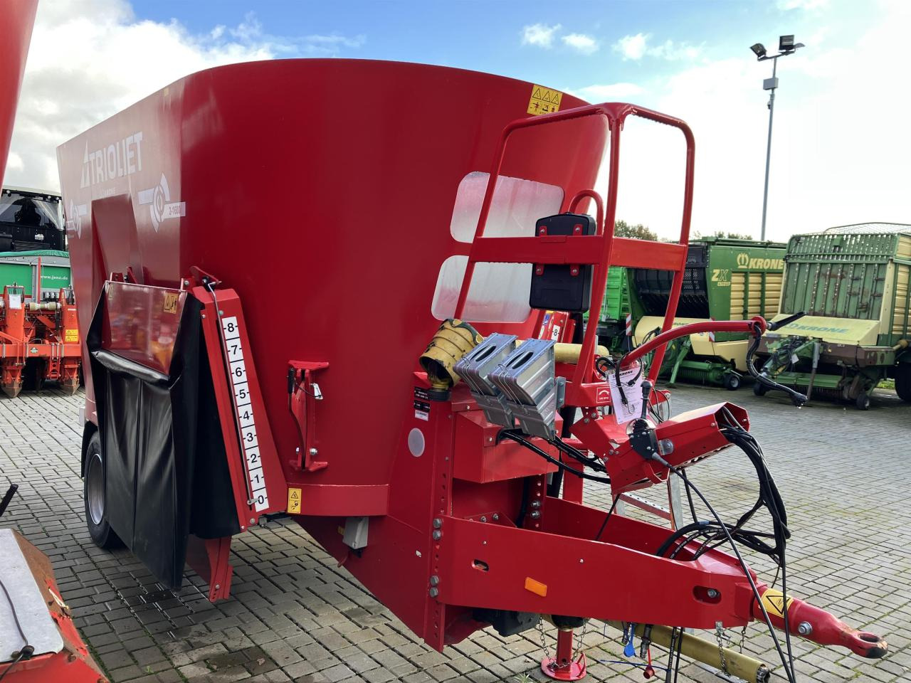 Trioliet Solomix 2 1600 ZK - آلة خلط وتوزيع الأعلاف: صور 3 Trioliet Solomix 2 1600 ZK - آلة خلط وتوزيع الأعلاف: صور 3