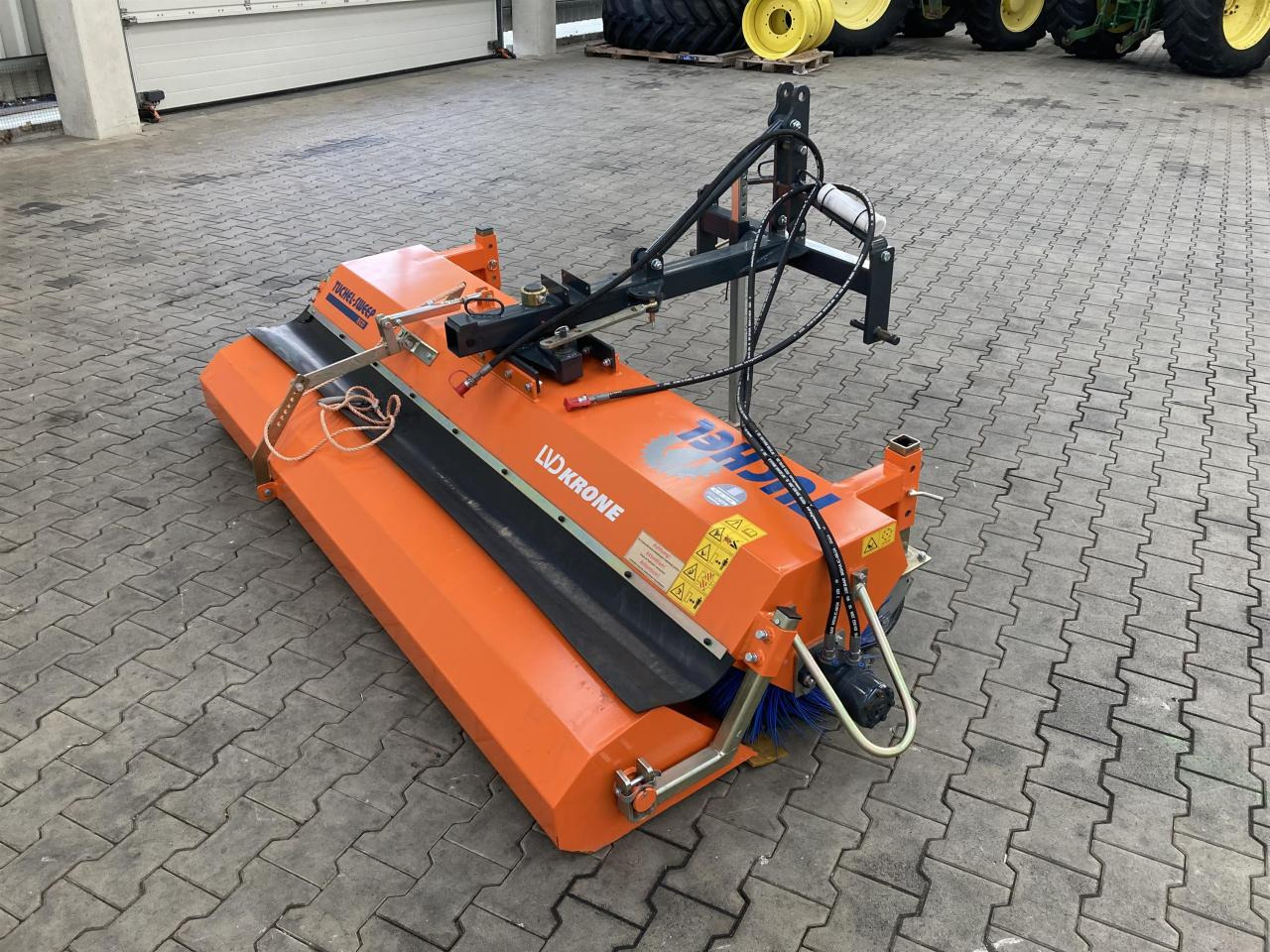 Tuchel Eco 230 - مكنسة: صور 5 Tuchel Eco 230 - مكنسة: صور 5