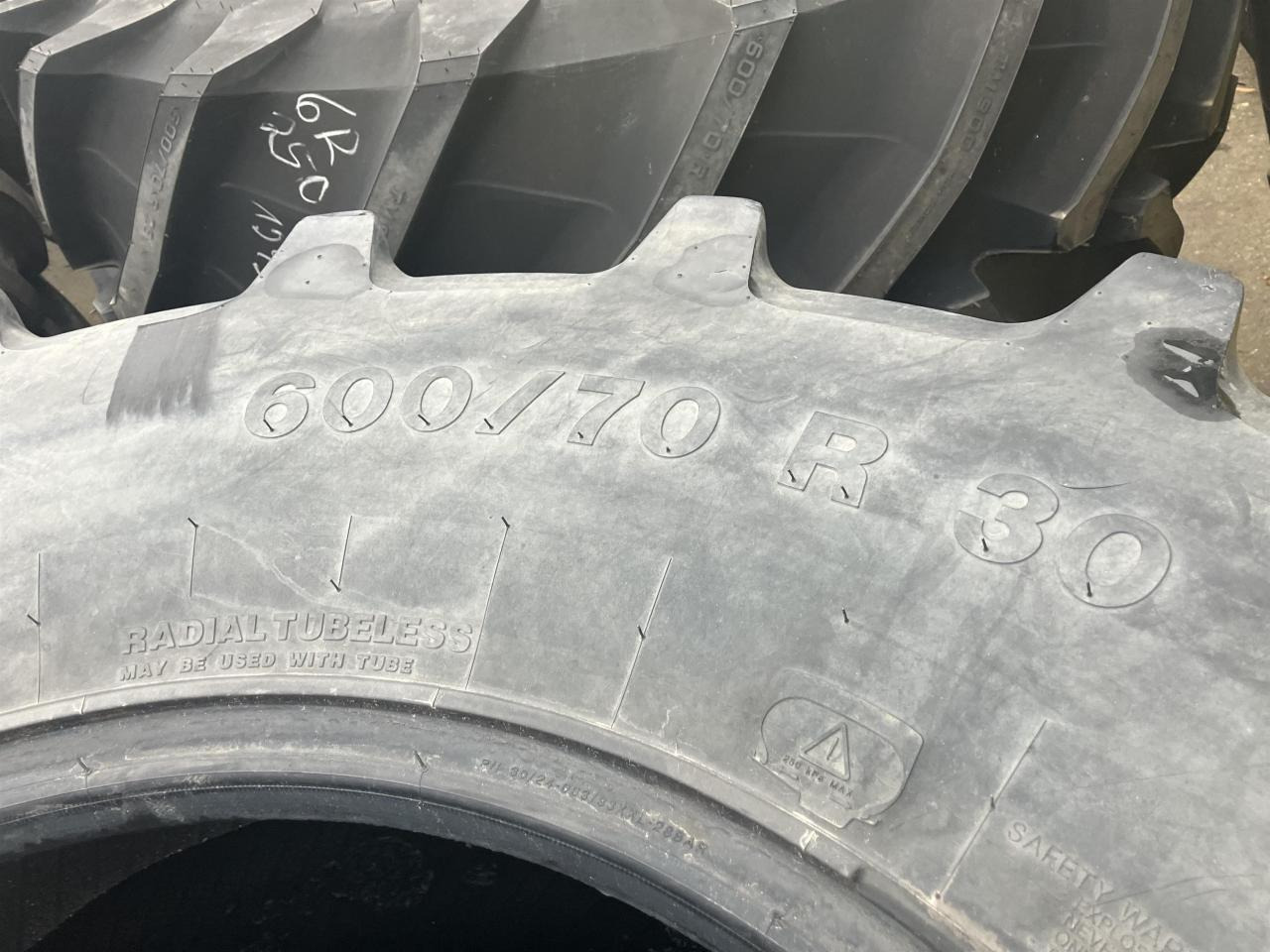 Vredestein 600/70R30 - الإطارات - الآلات والماكينات الزراعية: صور 5 Vredestein 600/70R30 - الإطارات - الآلات والماكينات الزراعية: صور 5