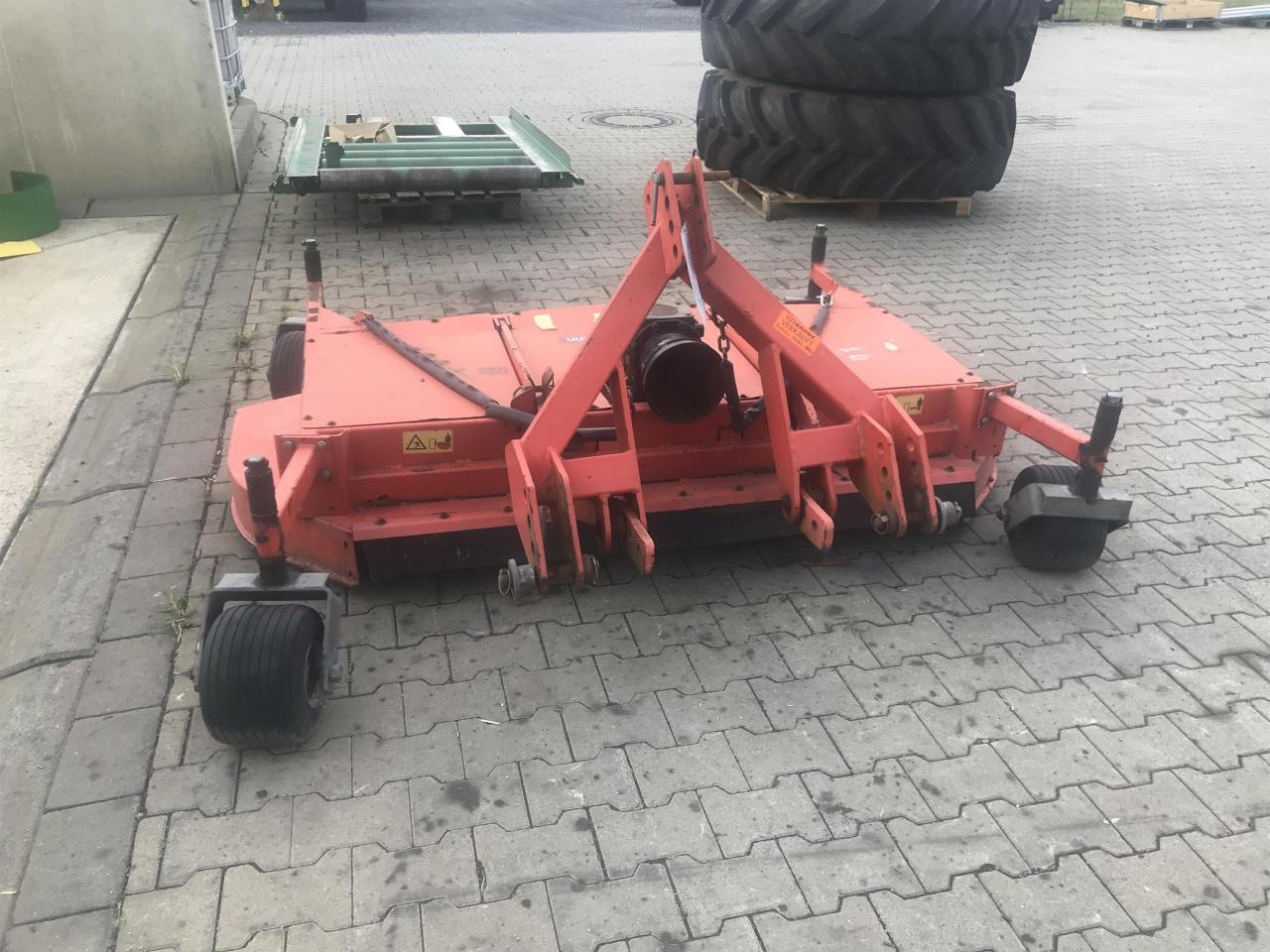 Wiedenmann RM 210 H - جزازة: صور 1 Wiedenmann RM 210 H - جزازة: صور 1