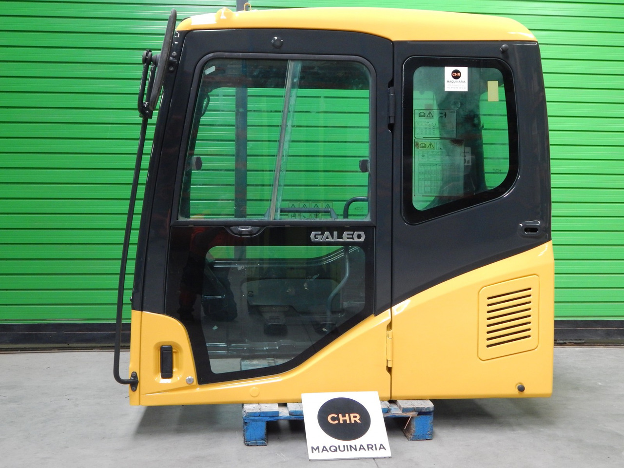 Cab KOMATSU PC-7 20Y-54-01150 - الكبائن - آلات البناء: صور 5 Cab KOMATSU PC-7 20Y-54-01150 - الكبائن - آلات البناء: صور 5