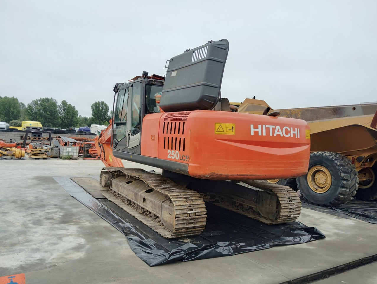 EXCAVADORA HITACHI ZX250LCN-3 - حفارات زحافة: صور 3 EXCAVADORA HITACHI ZX250LCN-3 - حفارات زحافة: صور 3