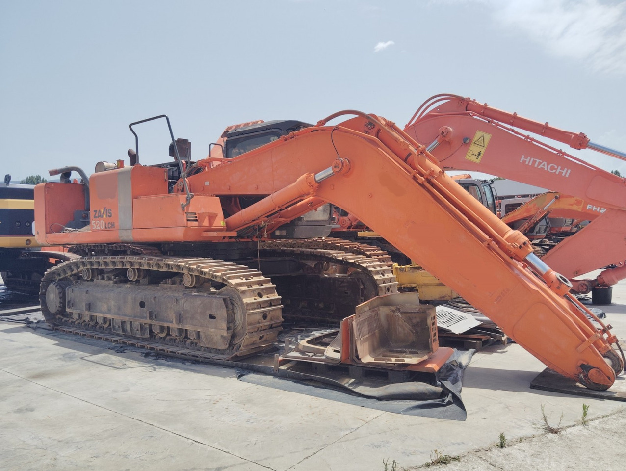 EXCAVADORA HITACHI ZX520LCH-3 - حفارات زحافة: صور 3 EXCAVADORA HITACHI ZX520LCH-3 - حفارات زحافة: صور 3