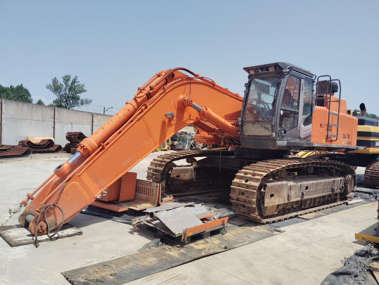 EXCAVADORA HITACHI ZX520LCH-3 - حفارات زحافة: صور 1 EXCAVADORA HITACHI ZX520LCH-3 - حفارات زحافة: صور 1