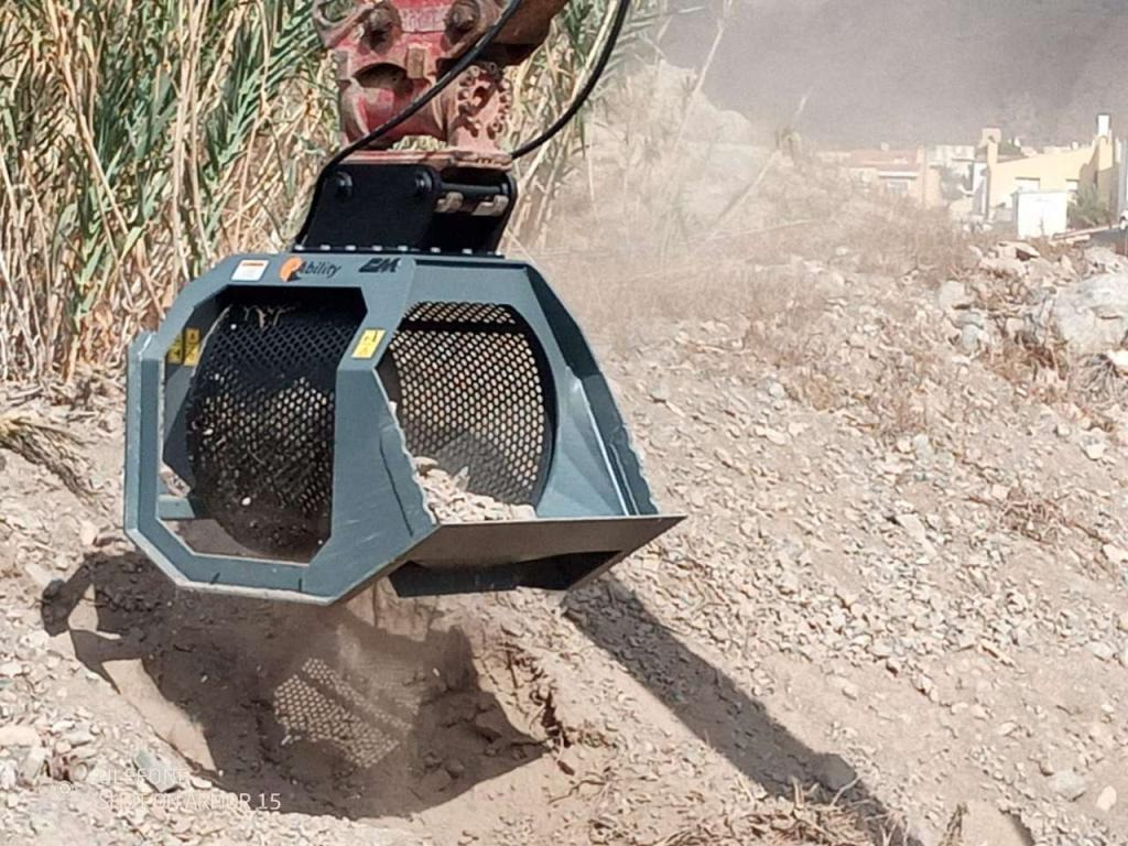 CM Crusher CBR 07 Screening Bucket - بكت - شيول صغير: صور 1 CM Crusher CBR 07 Screening Bucket - بكت - شيول صغير: صور 1