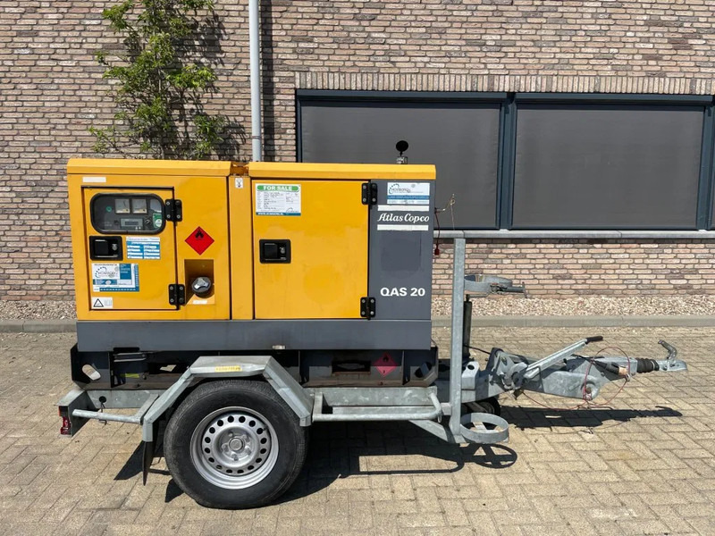 مجموعة المولدات Atlas-Copco QAS 20 Kubota mobiele 20 kVA Silent Rental generatorrset Stage 3A: صور 1