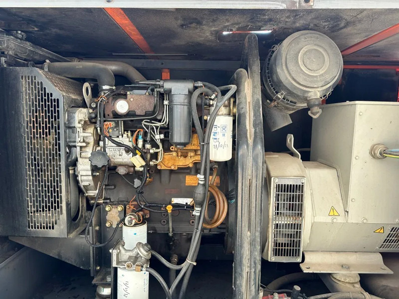 Atlas-Copco QAS 60 Perkins Stamford 60 kVA Silent Rental generatorset - مجموعة المولدات: صور 4 Atlas-Copco QAS 60 Perkins Stamford 60 kVA Silent Rental generatorset - مجموعة المولدات: صور 4