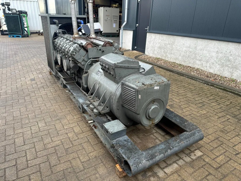 Baudouin Leroy Somer 300 kVA noodstroom generatorset ex Emergency - مجموعة المولدات: صور 5 Baudouin Leroy Somer 300 kVA noodstroom generatorset ex Emergency - مجموعة المولدات: صور 5
