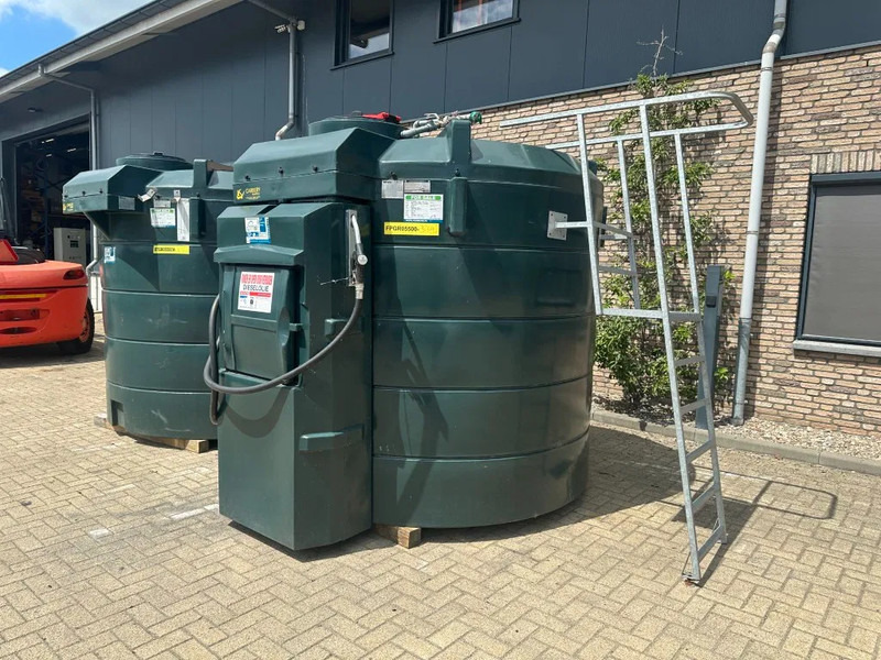 Carbery Kiwa dubbelwandig met mangat Dieseltank 5700 liter met 230 V pompset New ! Overstock - حاوية شحن: صور 5 Carbery Kiwa dubbelwandig met mangat Dieseltank 5700 liter met 230 V pompset New ! Overstock - حاوية شحن: صور 5