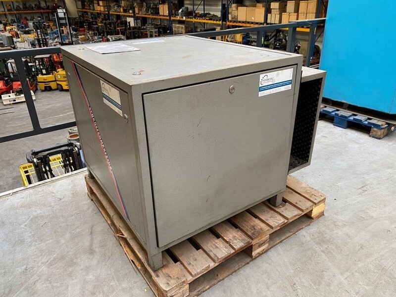 Creemers RCN 15-60 15 kW 2000 L / min 10 Bar Elektrische Schroefcompressor - ضاغط الهواء: صور 5 Creemers RCN 15-60 15 kW 2000 L / min 10 Bar Elektrische Schroefcompressor - ضاغط الهواء: صور 5