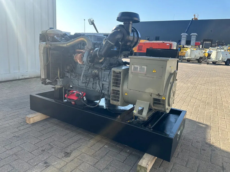 مجموعة المولدات Deutz BF4M 1013 EC Leroy Somer 115 kVA generatorset: صور 9