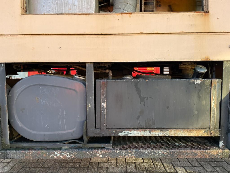 مجموعة المولدات Deutz F12M 716 Bredenoord AEG 250 kVA Silent generatorset op aanhanger: صور 14