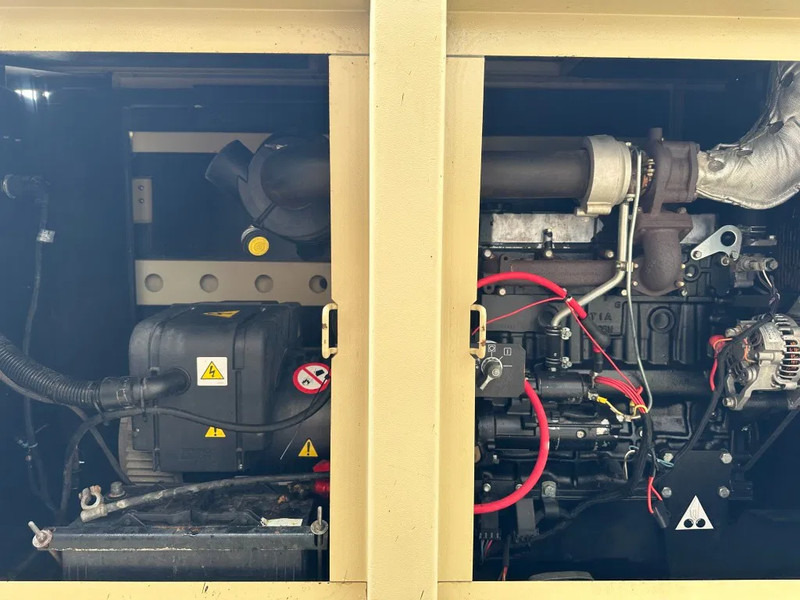 Doosan G40 Mitsubishi Leroy Somer 40 kVA Silent Rental generatorset - مجموعة المولدات: صور 3 Doosan G40 Mitsubishi Leroy Somer 40 kVA Silent Rental generatorset - مجموعة المولدات: صور 3