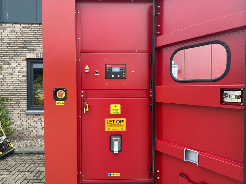 Doosan Mecc Alte Spa 680 kVA Silent generatorset as New ! 2021 - مجموعة المولدات: صور 2 Doosan Mecc Alte Spa 680 kVA Silent generatorset as New ! 2021 - مجموعة المولدات: صور 2