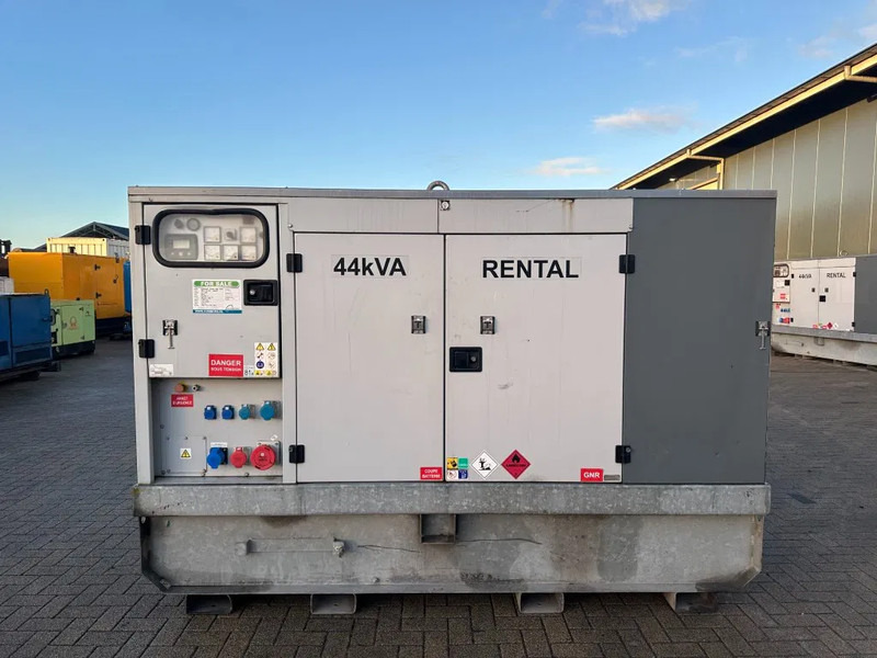 Europower EPUS44TDE Kubota Leroy Somer 44 kVA Supersilent Rental generatorset - مجموعة المولدات: صور 1 Europower EPUS44TDE Kubota Leroy Somer 44 kVA Supersilent Rental generatorset - مجموعة المولدات: صور 1