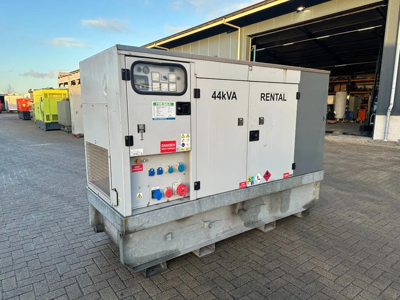 Europower EPUS44TDE Kubota Leroy Somer 44 kVA Supersilent Rental generatorset - مجموعة المولدات: صور 3 Europower EPUS44TDE Kubota Leroy Somer 44 kVA Supersilent Rental generatorset - مجموعة المولدات: صور 3