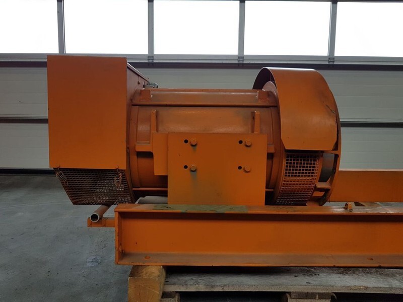 Generatordeel Unelec 125 kVA generatordeel Alternator - مجموعة المولدات: صور 1 Generatordeel Unelec 125 kVA generatordeel Alternator - مجموعة المولدات: صور 1