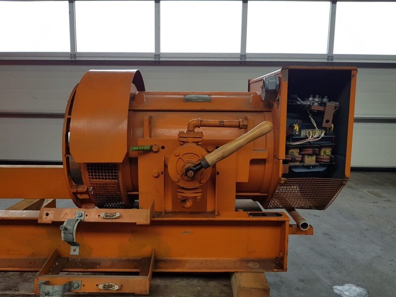 Generatordeel Unelec 125 kVA generatordeel Alternator - مجموعة المولدات: صور 2 Generatordeel Unelec 125 kVA generatordeel Alternator - مجموعة المولدات: صور 2