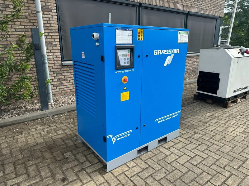 Grassair RLR 30 V9 Rollair 30V 22 kW 3000 L / min 10 Bar Elektrische Schroefcompressor Frequentiegeregeld - ضاغط الهواء: صور 2 Grassair RLR 30 V9 Rollair 30V 22 kW 3000 L / min 10 Bar Elektrische Schroefcompressor Frequentiegeregeld - ضاغط الهواء: صور 2