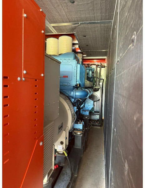 Grupel Baudouin 2200 kVA Silent generatorset in 40 ft container Overstock New ! - مجموعة المولدات: صور 5 Grupel Baudouin 2200 kVA Silent generatorset in 40 ft container Overstock New ! - مجموعة المولدات: صور 5