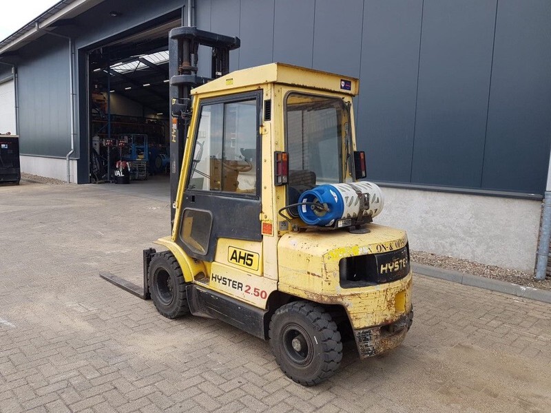 Hyster H2.50XM 2.5 ton Duplex Sideshift LPG Heftruck - رافعة شوكية تعمل بالغاز: صور 5 Hyster H2.50XM 2.5 ton Duplex Sideshift LPG Heftruck - رافعة شوكية تعمل بالغاز: صور 5