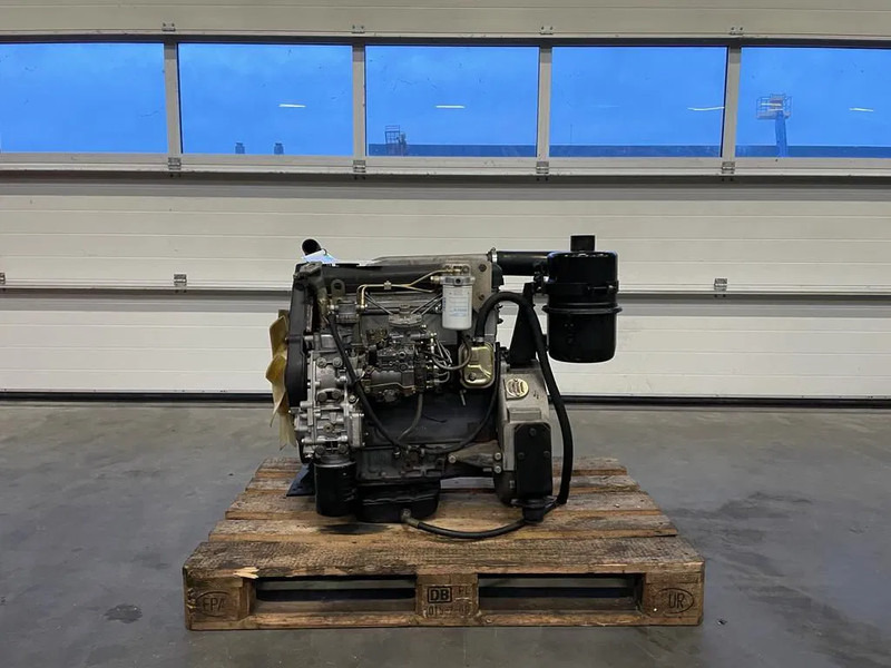 Iveco 8141 Diesel Motor 4 cilinder 53 kW / 74 PK Diesel Engine - المحرك - معدات المناولة: صور 2 Iveco 8141 Diesel Motor 4 cilinder 53 kW / 74 PK Diesel Engine - المحرك - معدات المناولة: صور 2