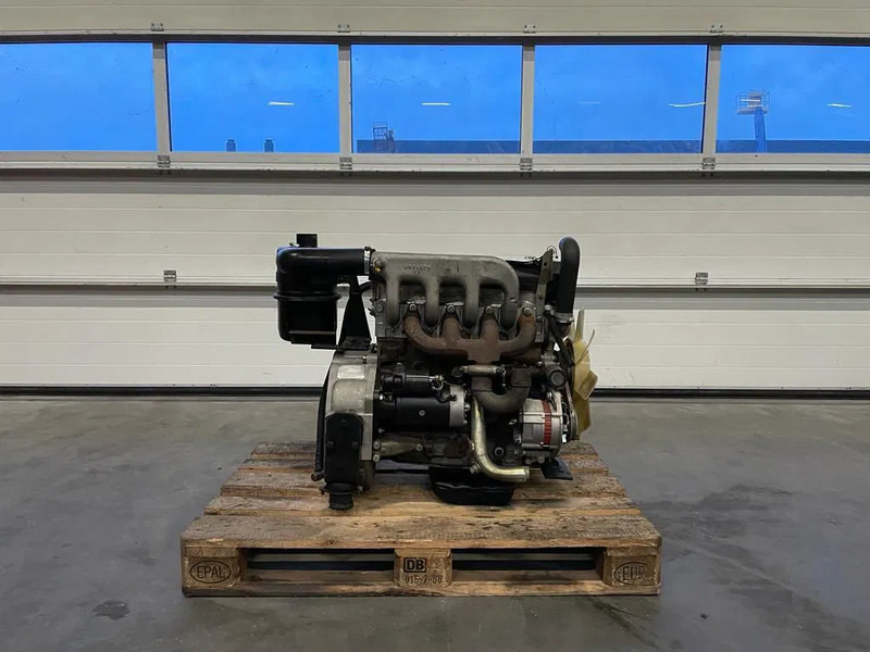 Iveco 8141 Diesel Motor 4 cilinder 53 kW / 74 PK Diesel Engine - المحرك - معدات المناولة: صور 5 Iveco 8141 Diesel Motor 4 cilinder 53 kW / 74 PK Diesel Engine - المحرك - معدات المناولة: صور 5